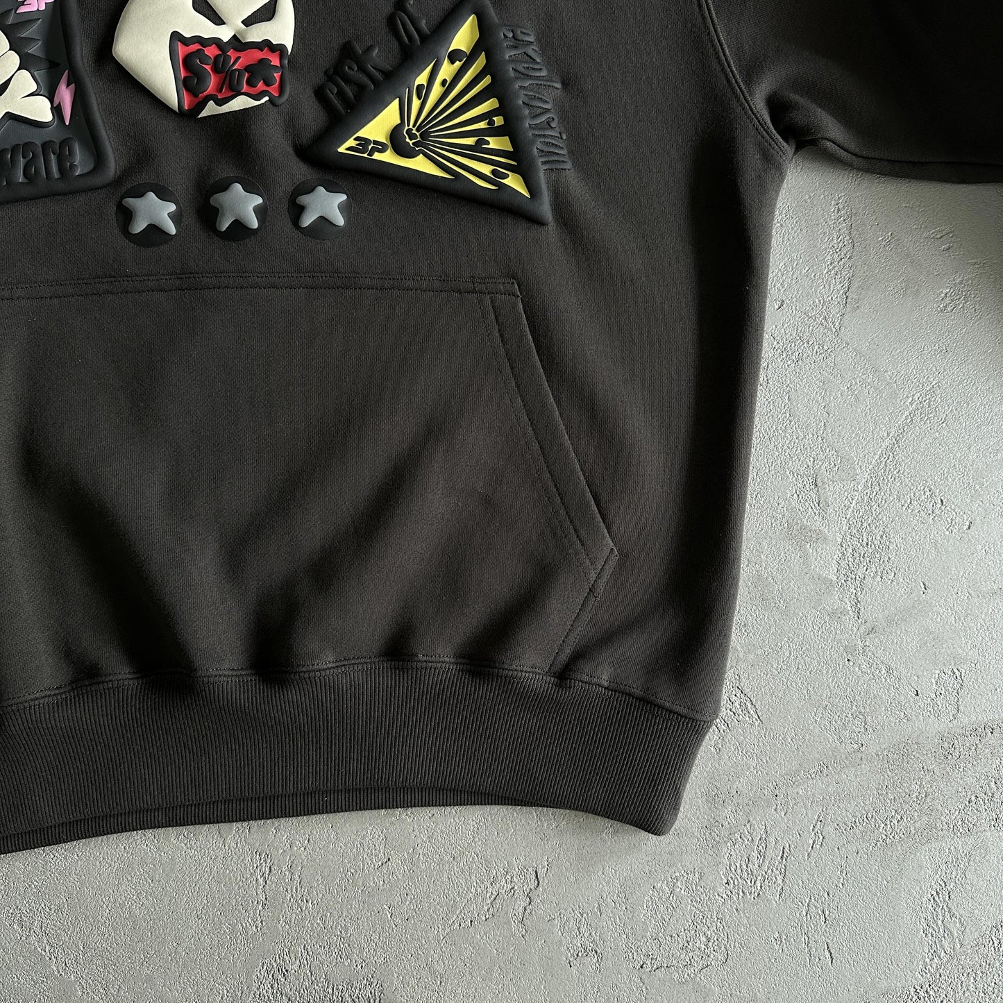 Broken Planet Beware  Soot Black set