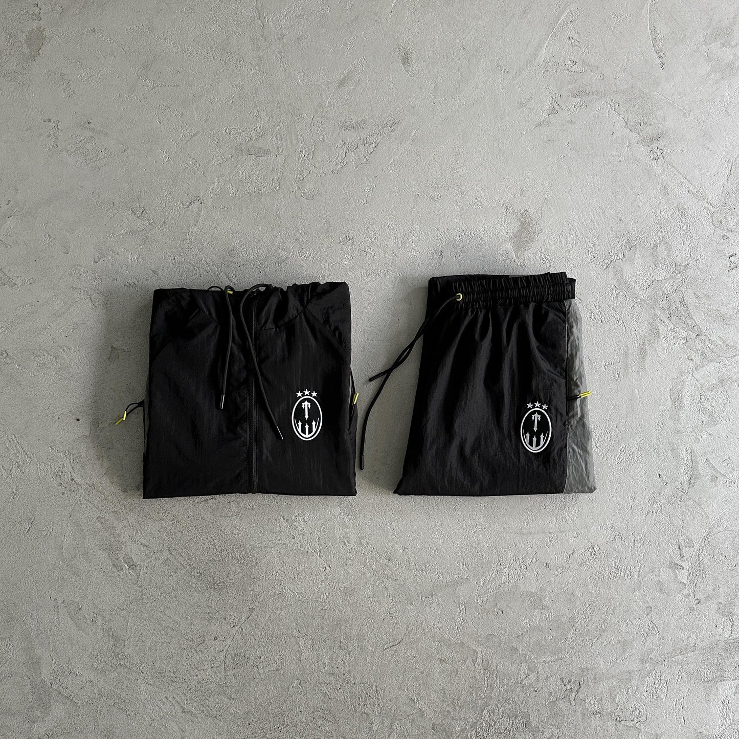 Trapstar Shellsuit Irongate Football