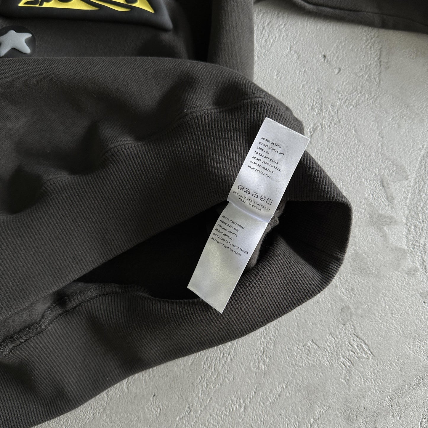 Broken Planet Beware  Soot Black set