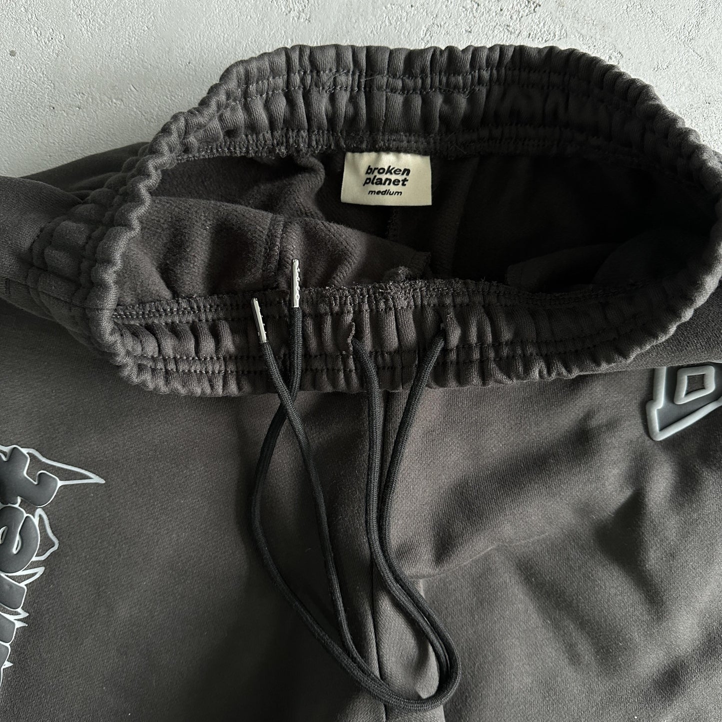 Broken Planet Beware  Soot Black set