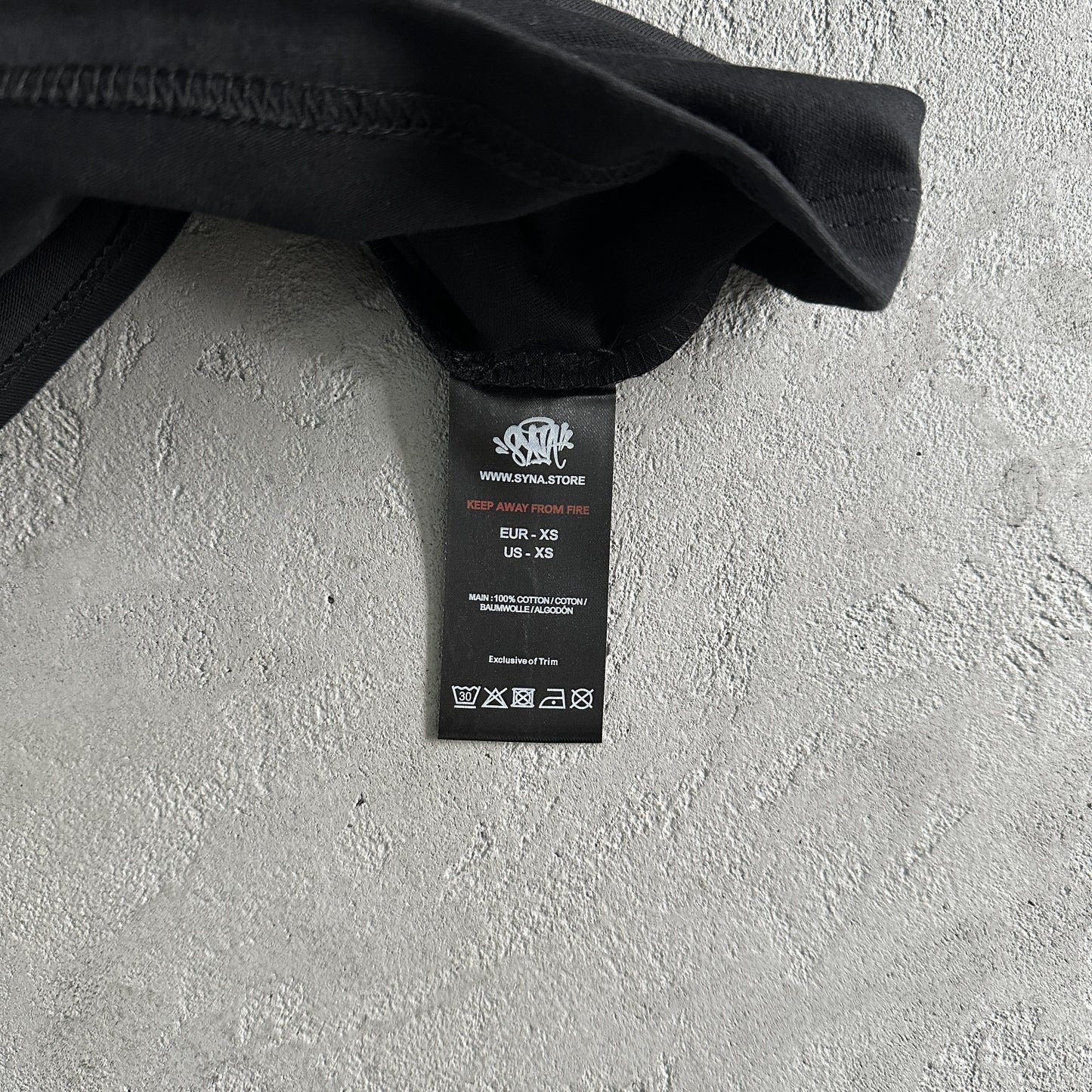 Synaworld Tshirt Mobile