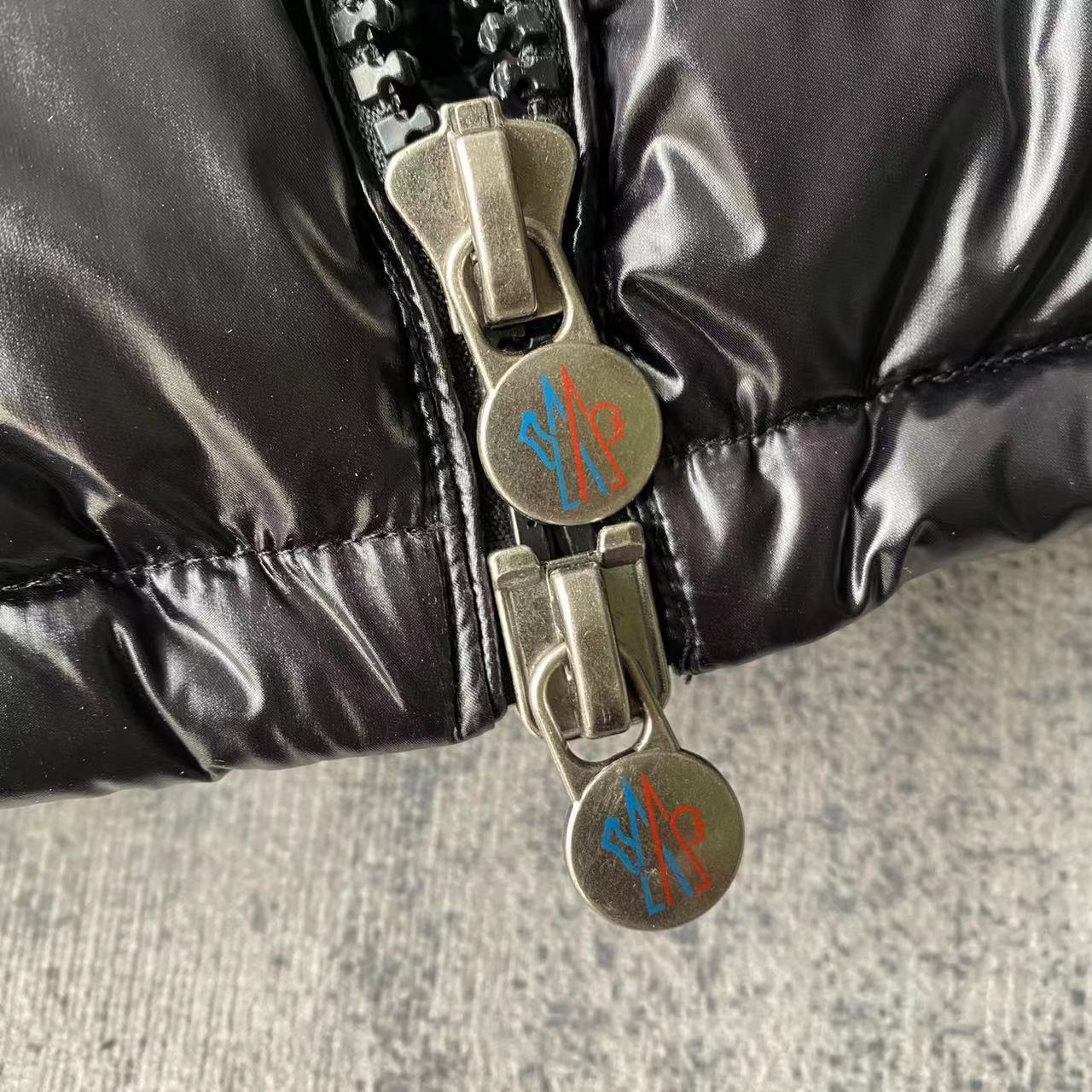 Moncler Puffer Jacket Maya