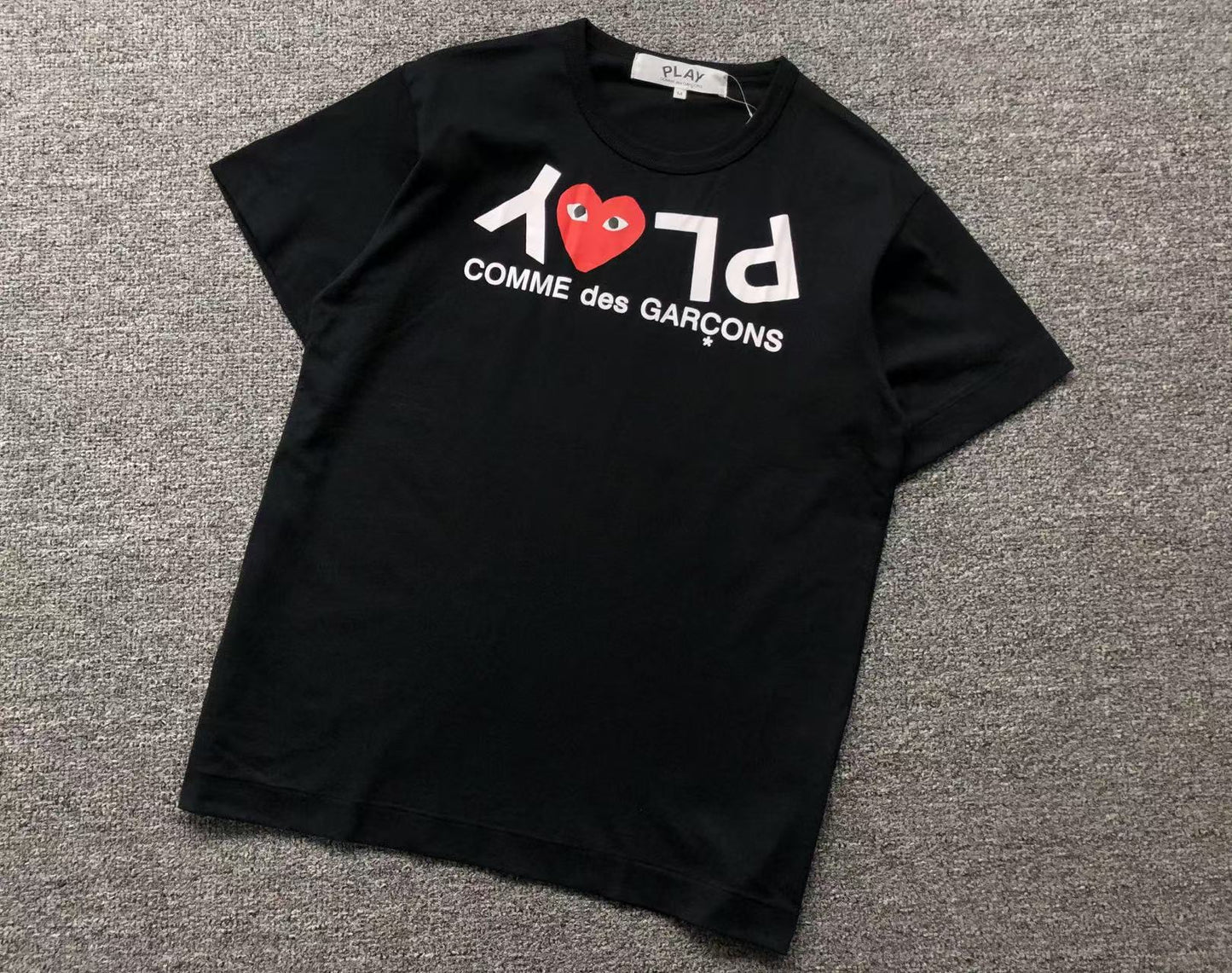 Comme des Garçons Tshirt