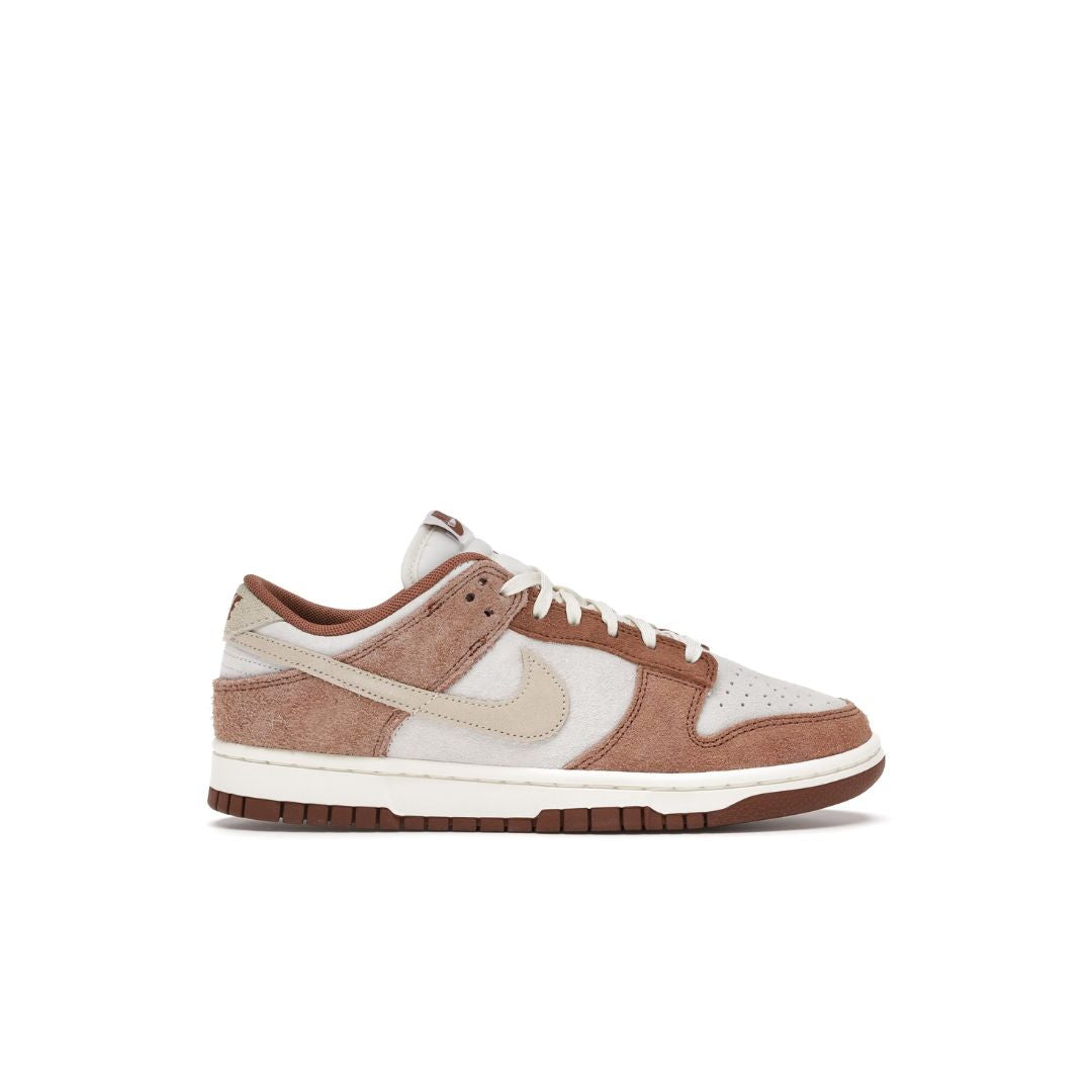 Nike Dunk Low Medium Curry