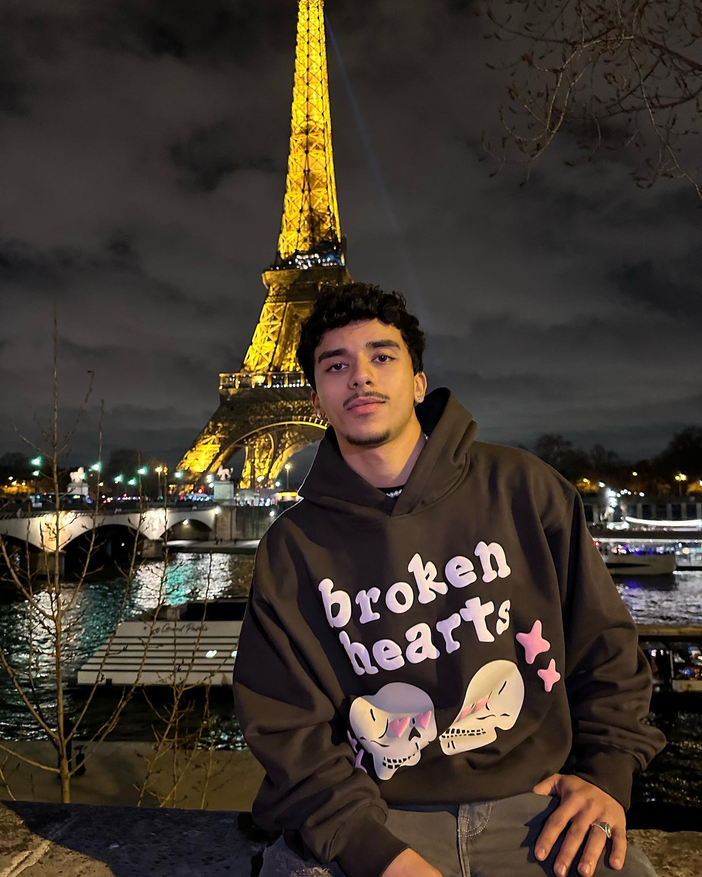 Broken Planet Hearts Vol_2