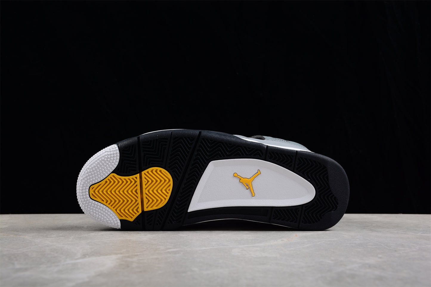 Air Jordan 4 Cool Grey