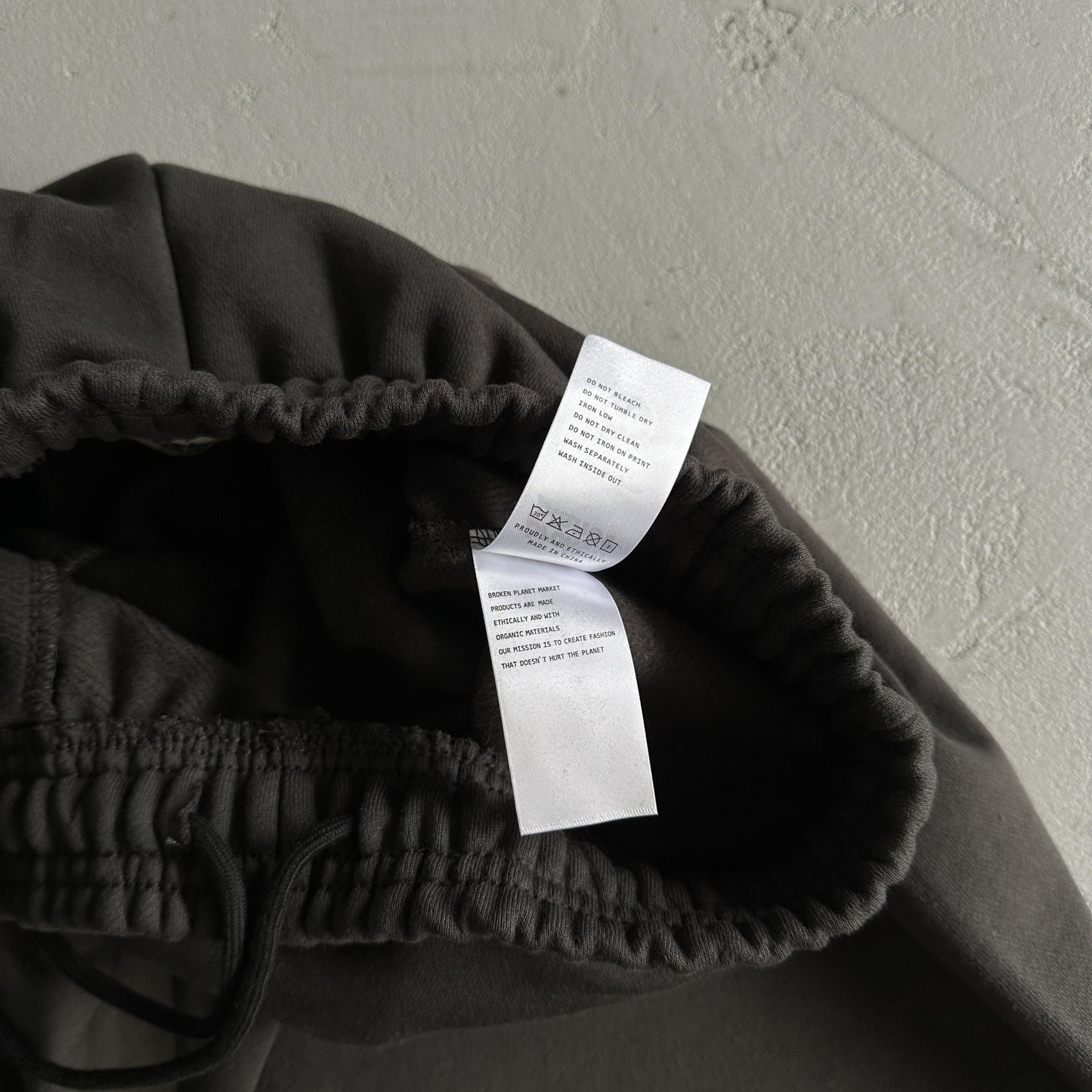 Broken Planet Beware  Soot Black set