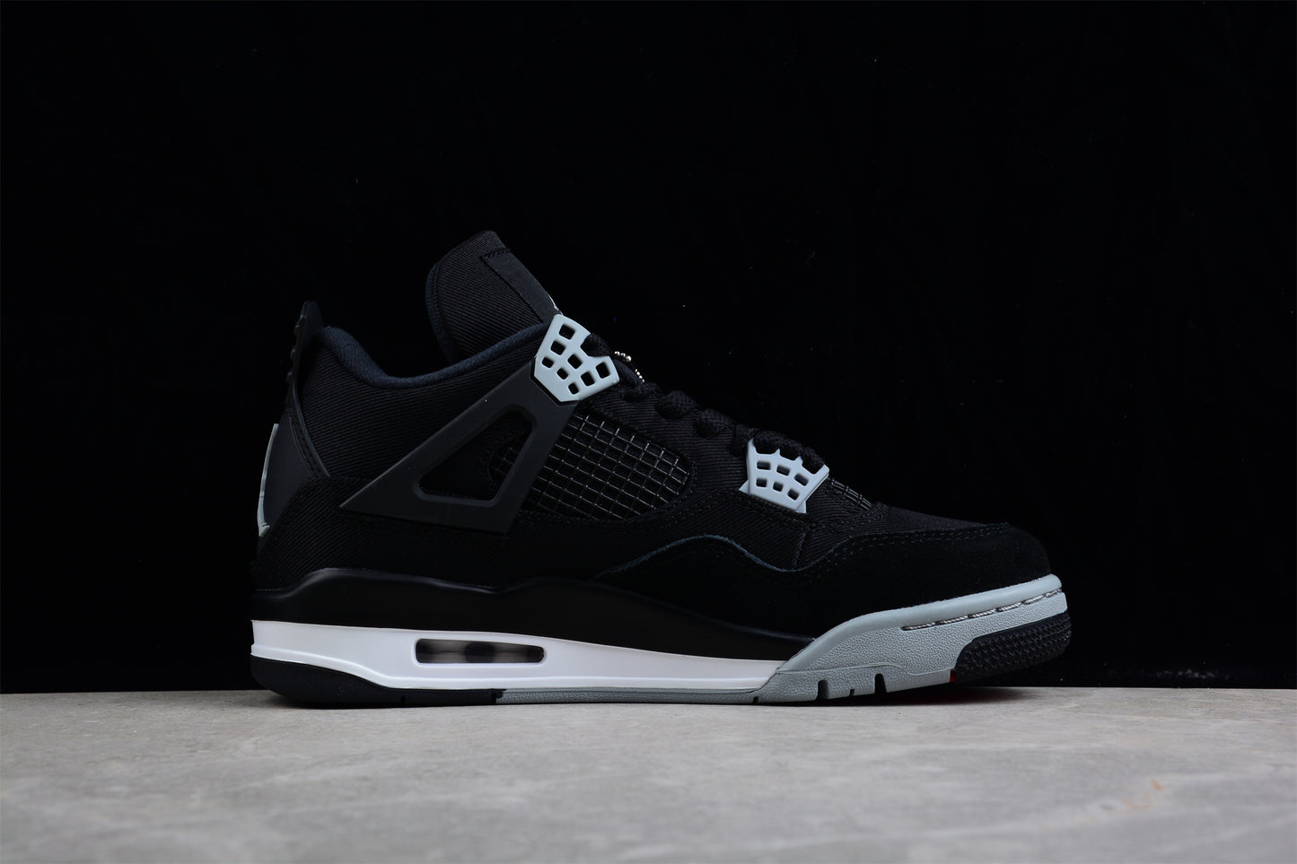 Air Jordan 4 Retro "Black Canvas"