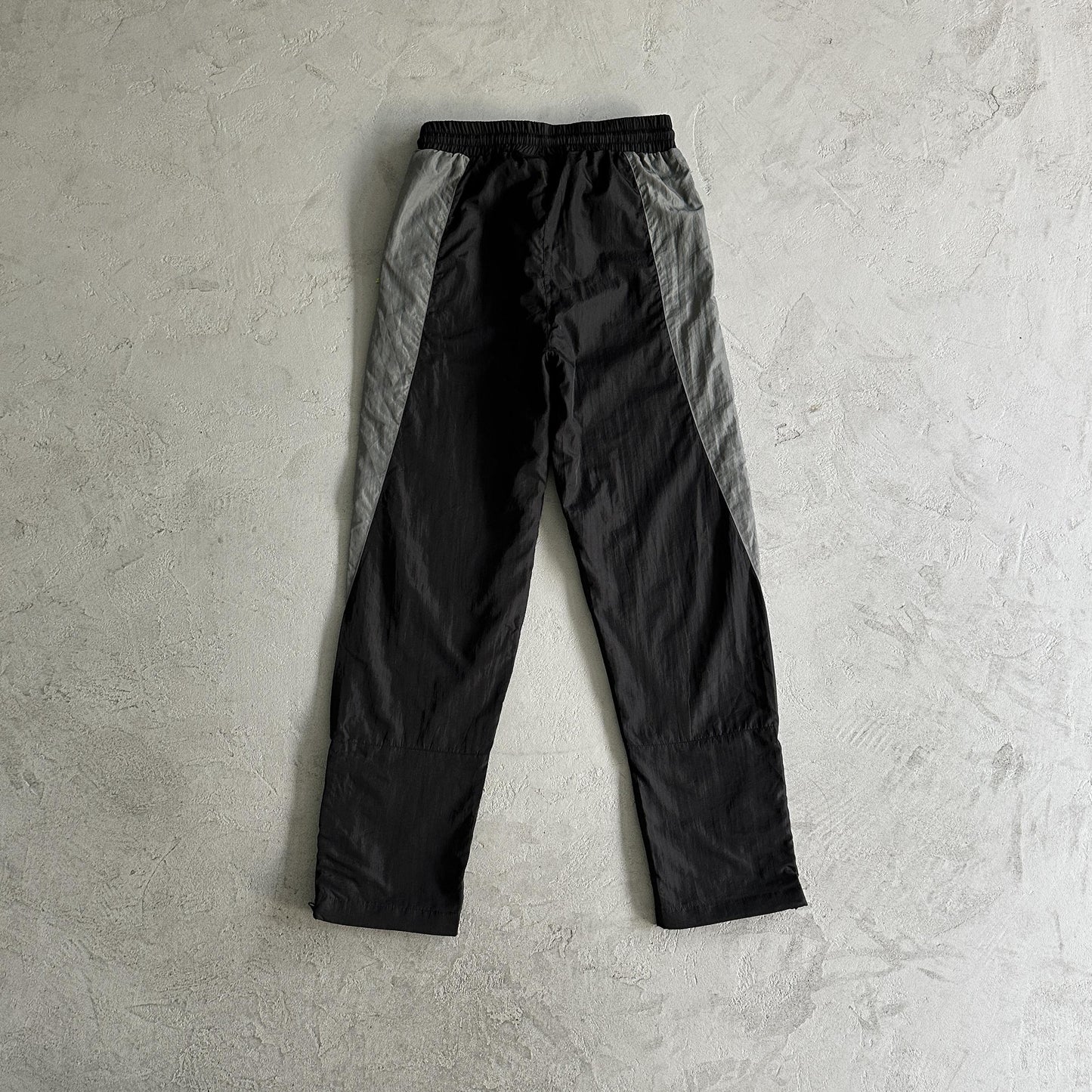 Trapstar Shellsuit Irongate Football