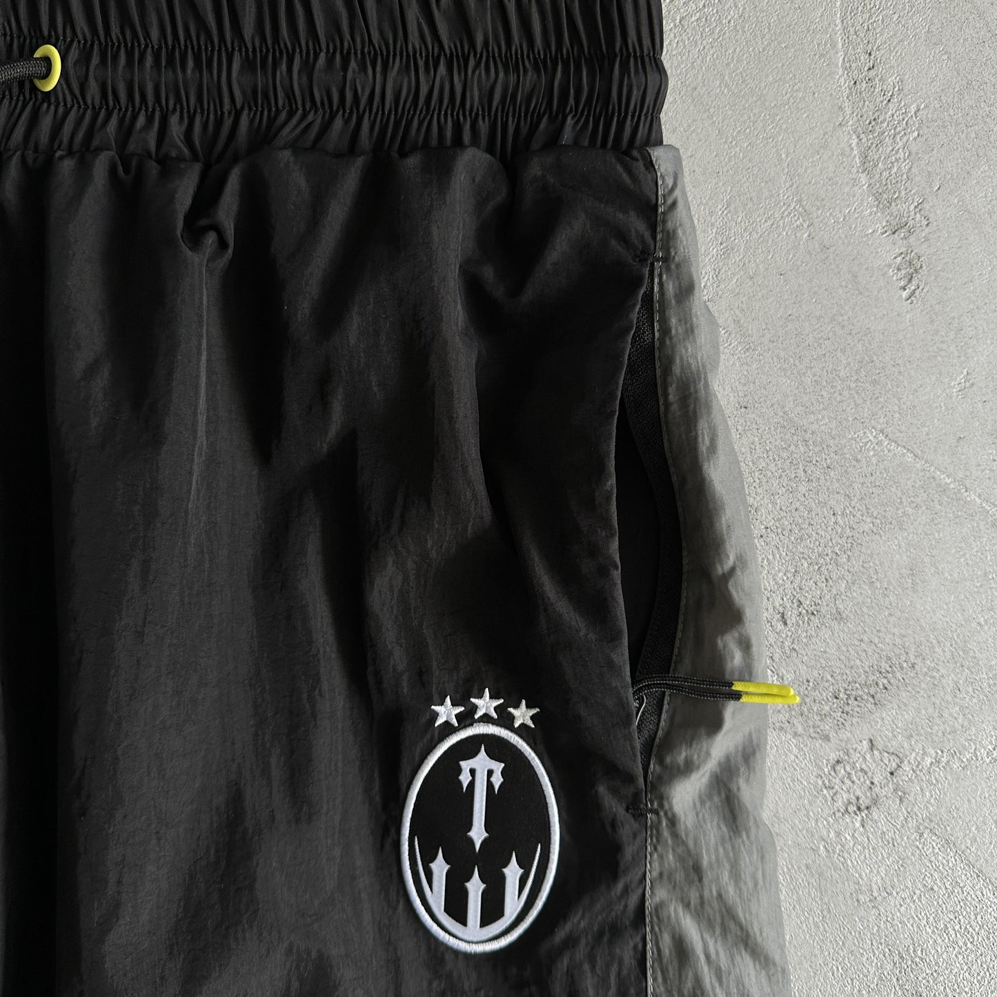 Trapstar Shellsuit Irongate Football